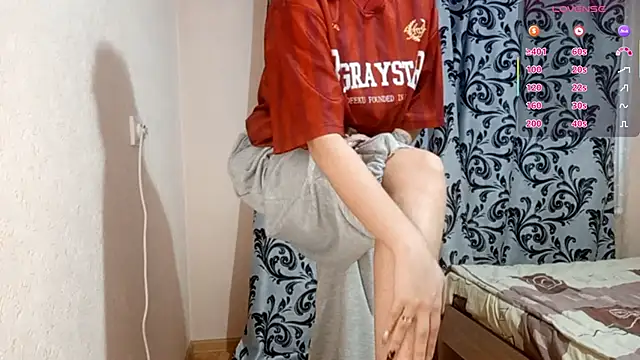 DesireHellgren online show from 5, 12, 2025