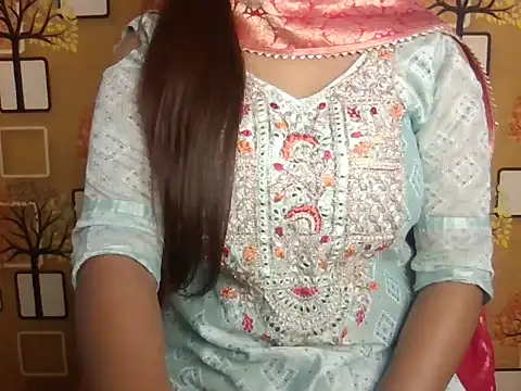 Hotty Suzuka online show from 5, 12, 2025