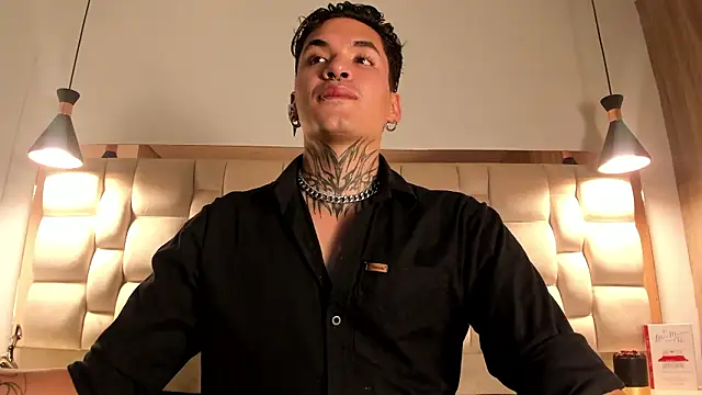 Snapshot of AlecBanne chatting on 3, 2, 2026 AlecBanne online show from 3, 2, 2026