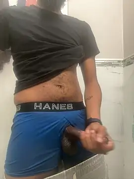 curvyuncut online show from 20, 4, 2026