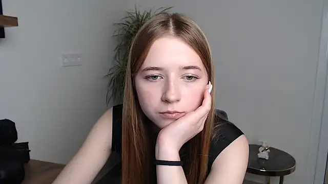 SweetBellaa  online show from 3, 12, 2025