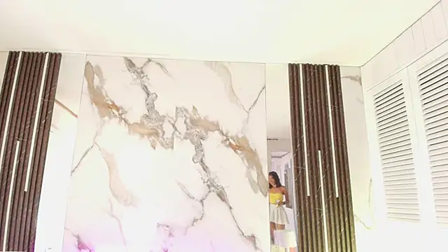 BellaHarpeer online show from 24, 2, 2026