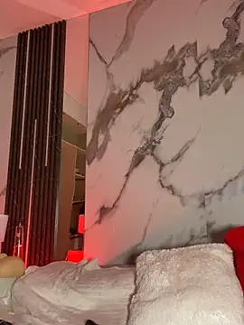 BellaHarpeer online show from 16, 4, 2026