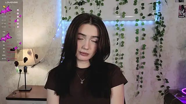 RenownedMister online show from 4, 12, 2025