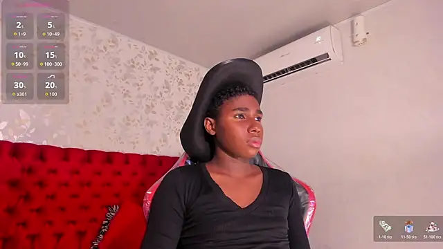 Snapshot of teylor_lovee chatting on 4, 2, 2026 teylor lovee online show from 4, 2, 2026