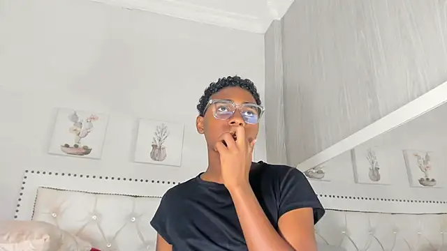 Snapshot of teylor_lovee chatting on 28, 2, 2026 teylor lovee online show from 28, 2, 2026