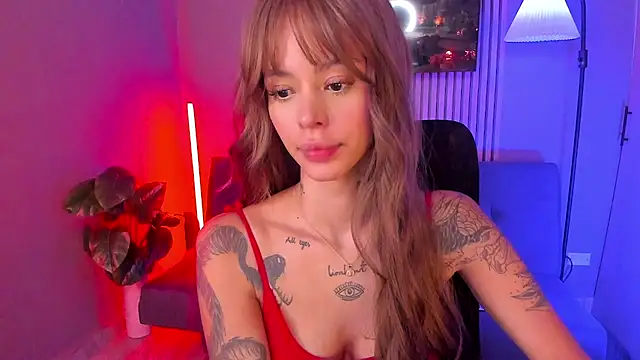 VegaLuxe online show from 18, 1, 2026