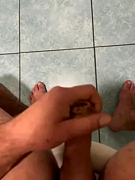 Snapshot of rokis12 chatting on 4, 12, 2025 rokis12 online show from 4, 12, 2025