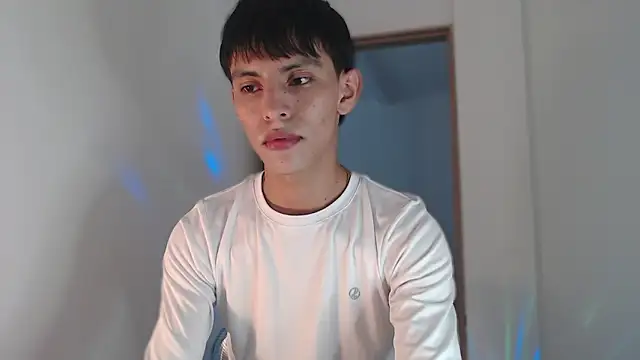 andrew courtzz online show from 10, 3, 2026