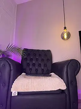 Sophie-velvet online show from 12, 7, 2026