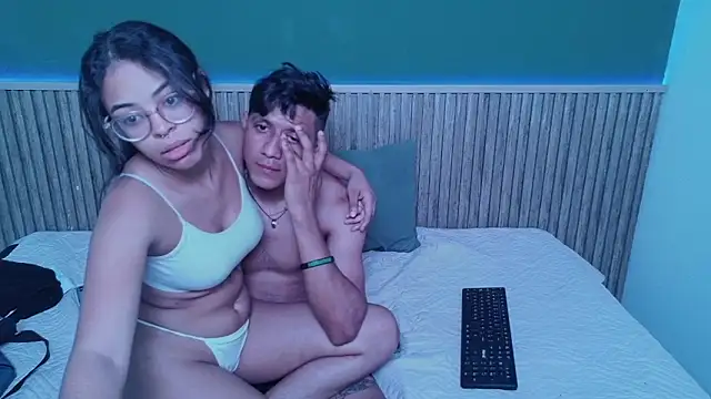 Violet and Dylan online show from 5, 12, 2025