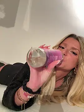 Snapshot of lilavv chatting on 26, 3, 2026 lilavv online show from 26, 3, 2026