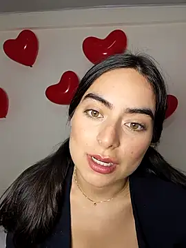 Snapshot of saasha_Petit chatting on 15, 2, 2026 saasha Petit online show from 15, 2, 2026