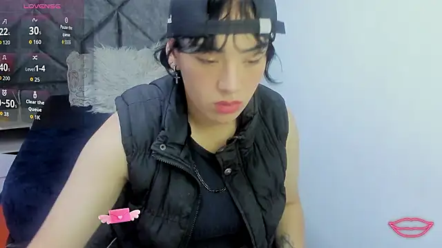 Kiara Fox   online show from 17, 1, 2026