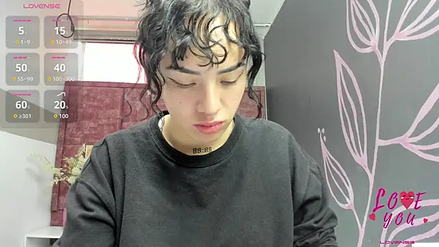 Kiara Fox   online show from 31, 3, 2026