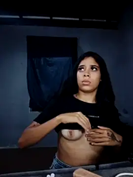 Vaness hot online show from 18, 3, 2026