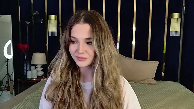 Lina Sinerz online show from 4, 4, 2026