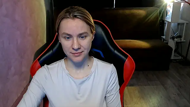 MiaBun1 online show from 6, 4, 2026