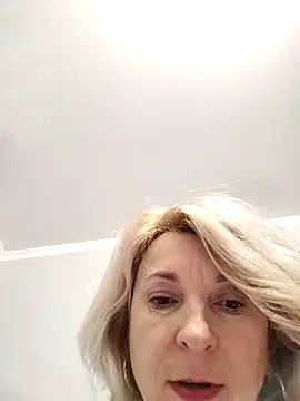 Snapshot of AhlyssaLove1155 chatting on 31, 1, 2026 AhlyssaLove1155 online show from 31, 1, 2026