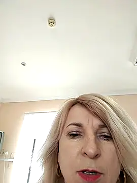 Snapshot of AhlyssaLove1155 chatting on 2, 2, 2026 AhlyssaLove1155 online show from 2, 2, 2026