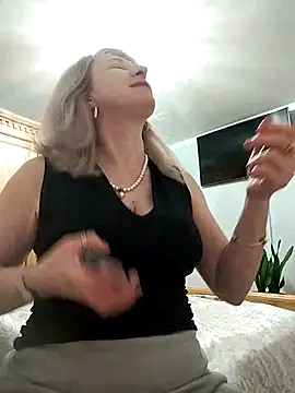 Snapshot of AhlyssaLove1155 chatting on 9, 2, 2026 AhlyssaLove1155 online show from 9, 2, 2026