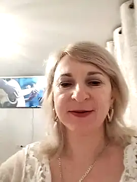 AhlyssaLove1155 online show from 15, 4, 2026