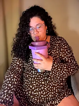 VanesssaMilf  online show from 14, 2, 2026