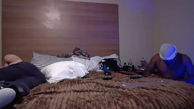 Snapshot of cosmiccloudpig chatting on 19, 1, 2026 cosmiccloudpig online show from 19, 1, 2026