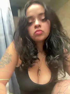 Snapshot of ellrxse chatting on 18, 2, 2026 ellrxse online show from 18, 2, 2026