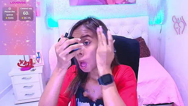 Snapshot of _Valentinaaa chatting on 20, 12, 2025 Valentinaaa online show from 20, 12, 2025