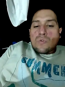 Snapshot of DarkOnebaki- chatting on 28, 4, 2026 DarkOnebaki- online show from 28, 4, 2026
