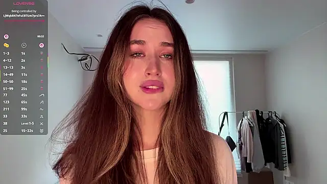 KiraBodrick online show from 14, 3, 2026