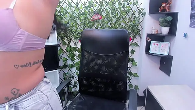 sophi hardd  online show from 20, 2, 2026