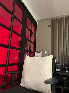  VictoriaCollins  online show from 31, 3, 2026