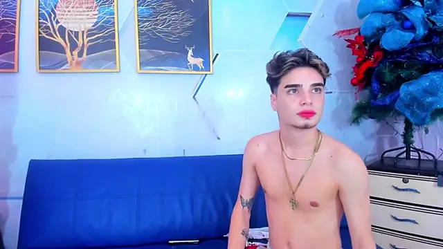 Alex jeins at online show from 19, 12, 2025