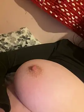 hollyxxx12 online show from 11, 3, 2026