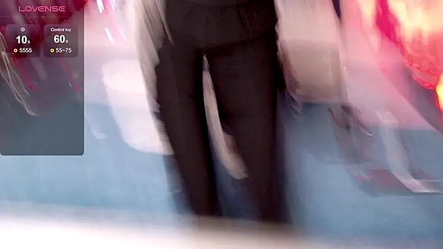 Snapshot of CarolainGilbert chatting on 21, 12, 2025 CarolainGilbert online show from 21, 12, 2025