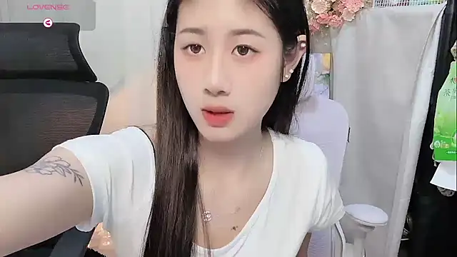 Yvonne-07 online show from 3, 4, 2026