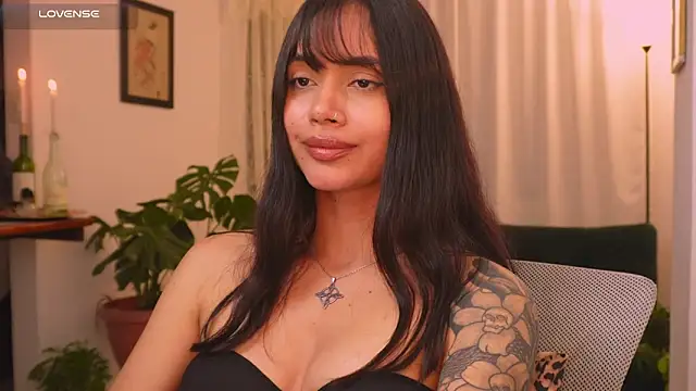 SeleneVaughan online show from 19, 4, 2026