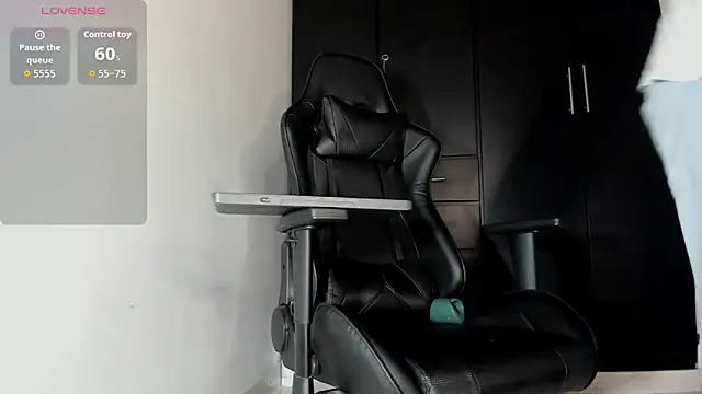 Liam Mateo online show from 14, 1, 2026