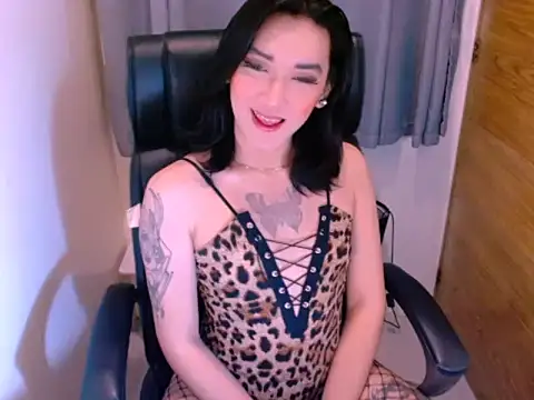 Snapshot of lil_cummer69 chatting on 19, 12, 2025 lil cummer69 online show from 19, 12, 2025