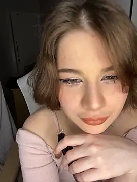 Snapshot of WIKESSTAR chatting on 21, 12, 2025 WIKESSTAR online show from 21, 12, 2025