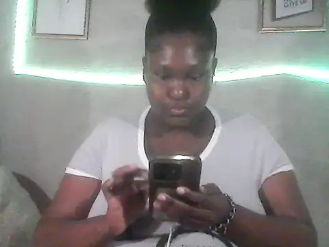 Snapshot of sweetmilkylady chatting on 1, 4, 2026 sweetmilkylady online show from 1, 4, 2026