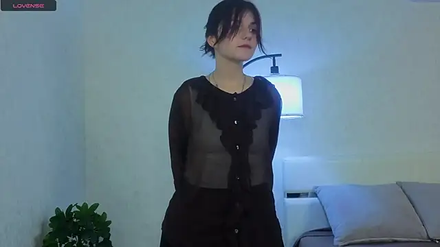 Snapshot of NyraVesperis chatting on 6, 4, 2026 NyraVesperis online show from 6, 4, 2026