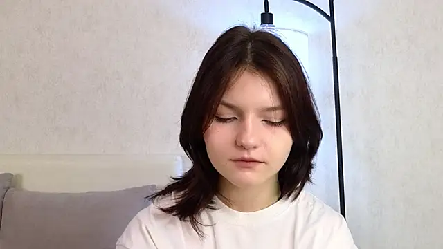 Snapshot of NyraVesperis chatting on 8, 5, 2026 NyraVesperis online show from 8, 5, 2026