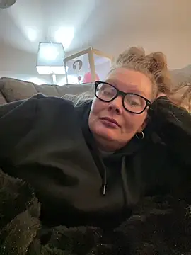 Snapshot of kissmyarch chatting on 20, 12, 2025 kissmyarch online show from 20, 12, 2025