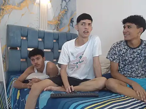 SWEET RABBIT1 online show from 22, 12, 2025