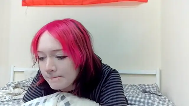 Snapshot of Shine_Luna chatting on 15, 2, 2026 Shine Luna online show from 15, 2, 2026