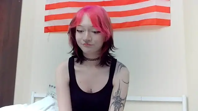 Snapshot of Shine_Luna chatting on 22, 2, 2026 Shine Luna online show from 22, 2, 2026