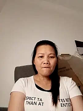 Snapshot of Cako-naka chatting on 15, 12, 2025 Cako-naka online show from 15, 12, 2025